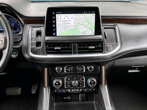 Certified 2023 Chevrolet Suburban High Country w/ Max Trailering Package AWD/4WD image 6