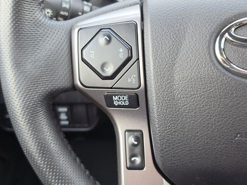 Certified 2022 Toyota Tacoma Limited AWD/4WD image 16