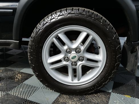 Used 2004 Land Rover Discovery SE image 86