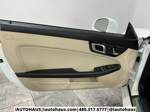 Used 2020 Mercedes-Benz SLC 300 w/ Premium Package image 26