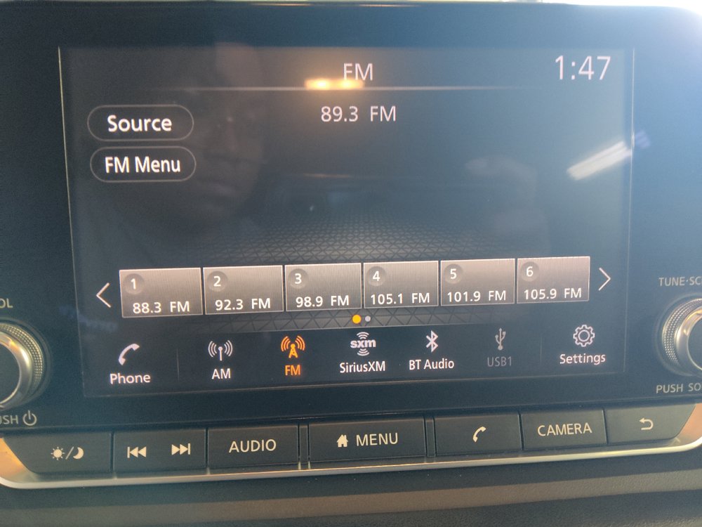 Used 2021 Nissan Rogue SV FWD image 25