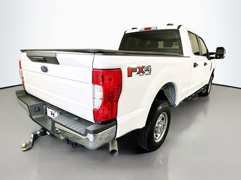 Used 2022 Ford F250 XL w/ Power Equipment Group image 5