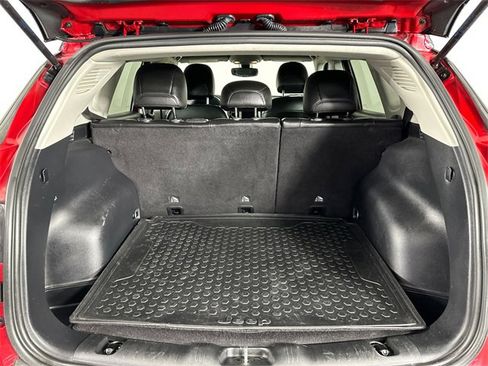 Certified 2021 Jeep Compass Latitude image 8