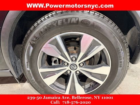 Used 2021 Nissan Murano SV image 16