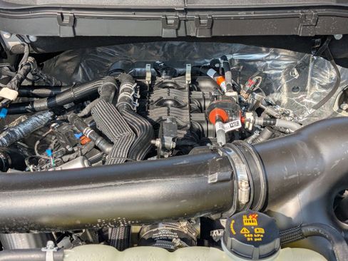 New 2025 Ford F150 Lariat w/ Equipment Group 501A Mid image 10