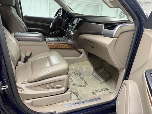 Used 2017 Chevrolet Suburban Premier AWD/4WD image 46