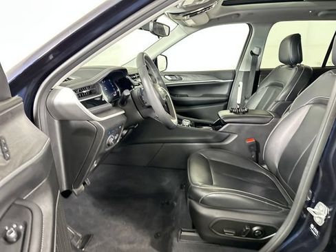 Used 2022 Jeep Grand Cherokee Limited 4xe AWD/4WD image 13