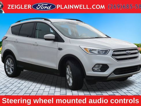 Used 2018 Ford Escape SE w/ SE Sync 3 Package AWD/4WD image 7