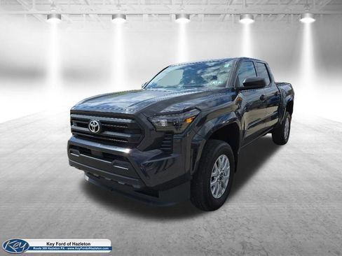 Used 2024 Toyota Tacoma SR RWD image 3