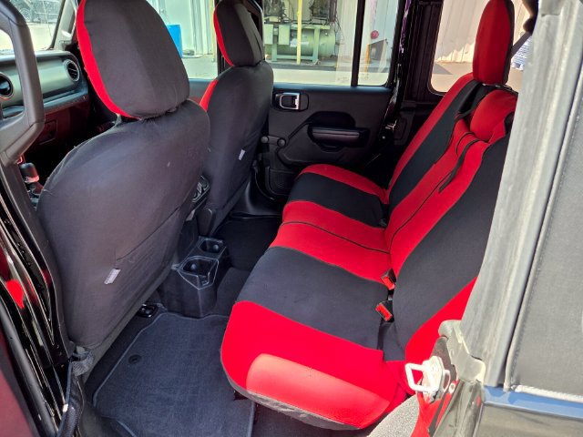 Used 2018 Jeep Wrangler Unlimited Sport AWD/4WD image 9