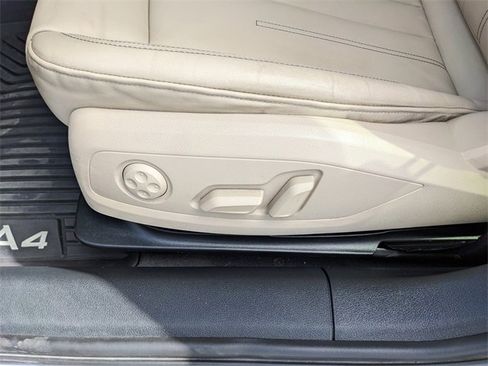 Used 2022 Audi A4 2.0T Premium Plus w/ Premium Plus Package image 23