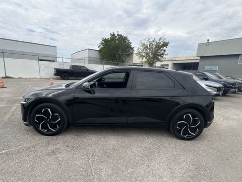 Used 2023 Hyundai Ioniq 5 SE RWD image 3