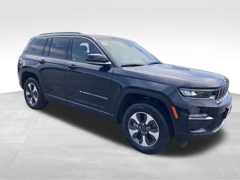 New 2024 Jeep Grand Cherokee Limited 4xe w/ Luxury Tech Group II image 8