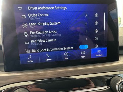 Certified 2020 Ford Escape Titanium AWD/4WD image 40