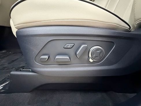 Certified 2025 Hyundai Palisade Calligraphy image 24