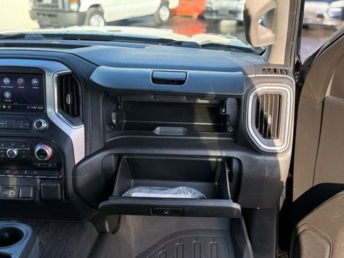 Used 2020 GMC Sierra 1500 SLE w/ SLE Value Package image 21