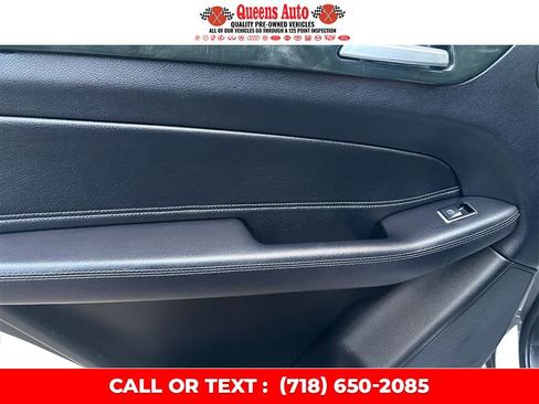 Used 2018 Mercedes-Benz GLS 450 4MATIC w/ Premium Package image 25