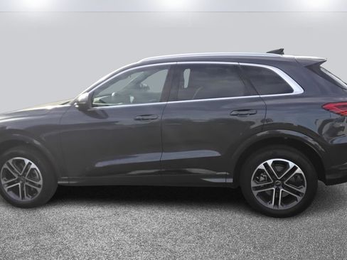 Certified 2025 Audi Q5 Premium Plus w/ Premium Plus image 6