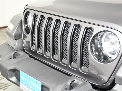 Used 2021 Jeep Wrangler Unlimited Sport AWD/4WD image 10