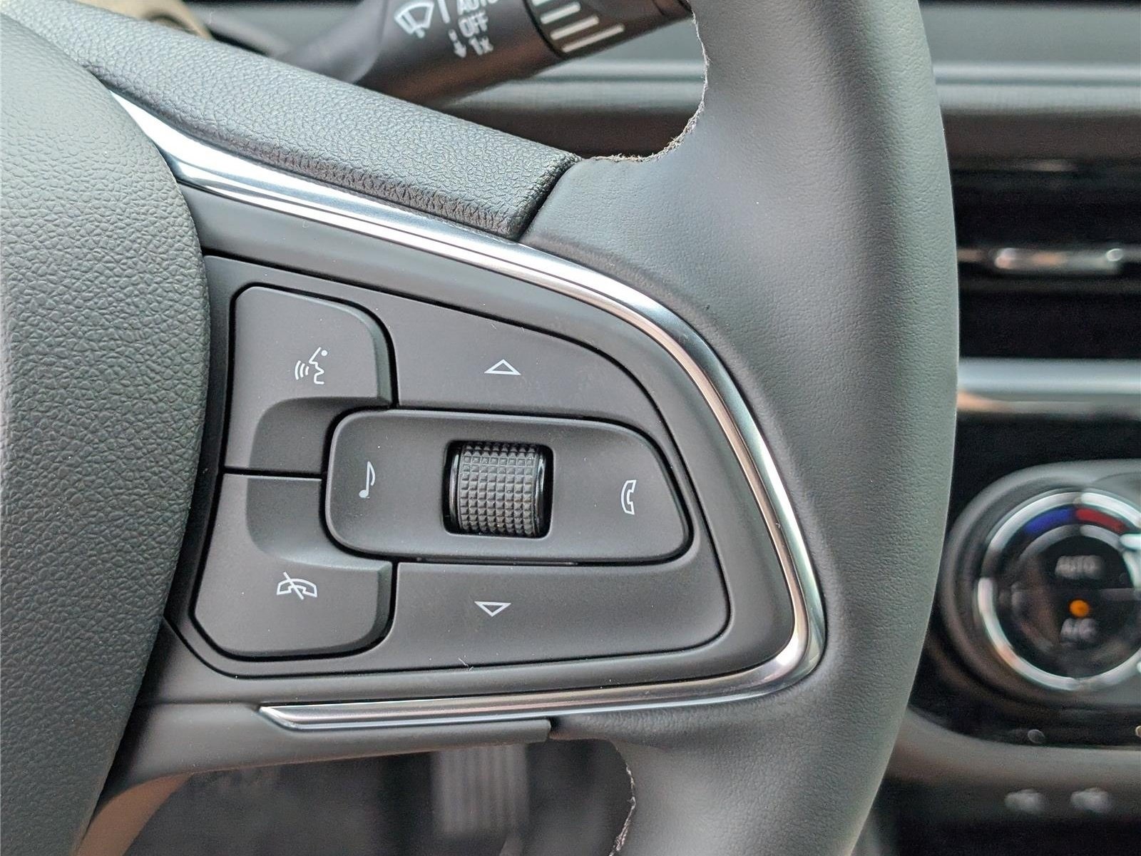 New 2026 Buick Envista Sport Touring w/ Convenience I Package FWD image 21