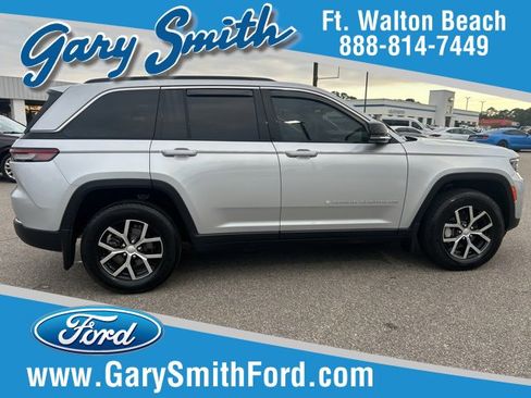 Used 2024 Jeep Grand Cherokee Limited w/ Luxury Tech Group II image 1