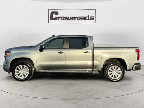 Used 2026 Chevrolet Silverado 1500 Custom image 2