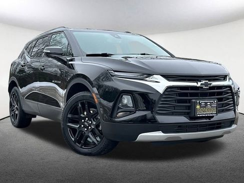 Used 2022 Chevrolet Blazer LT image 2