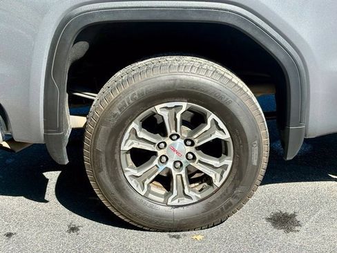 Used 2020 GMC Sierra 1500 SLE w/ SLE Value Package RWD image 30
