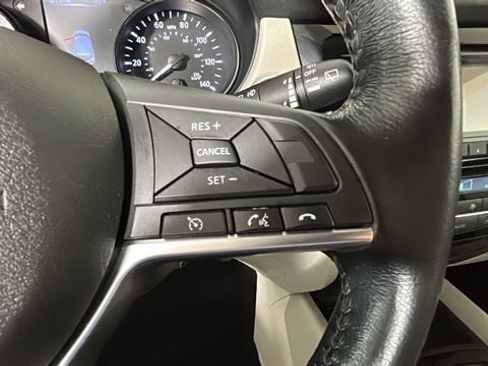 Used 2018 Nissan Rogue Sport SV w/ SV All-Weather Package FWD image 16