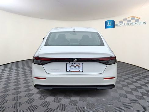 Certified 2023 Honda Accord LX image 5