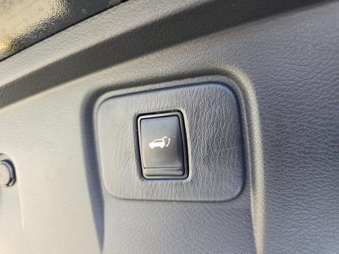 Used 2017 Nissan Murano SL w/ SL Technology Package AWD/4WD image 10