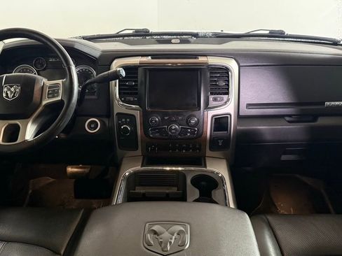 Used 2018 RAM 2500 Laramie w/ Cold Weather Group image 17
