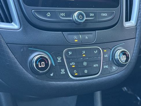 Used 2023 Chevrolet Malibu LT FWD image 22