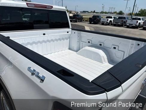 Used 2025 GMC Sierra 1500 SLT w/ SLT Premium Package AWD/4WD image 23