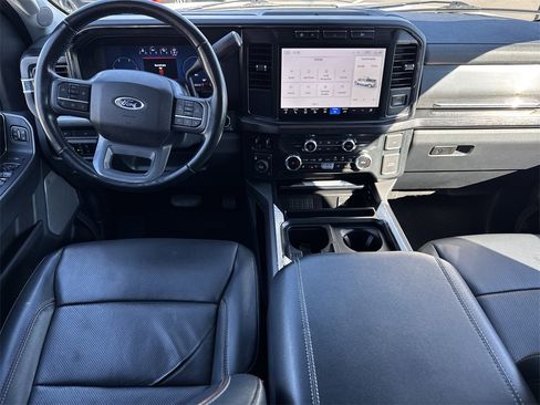 Used 2023 Ford F350 Lariat image 9
