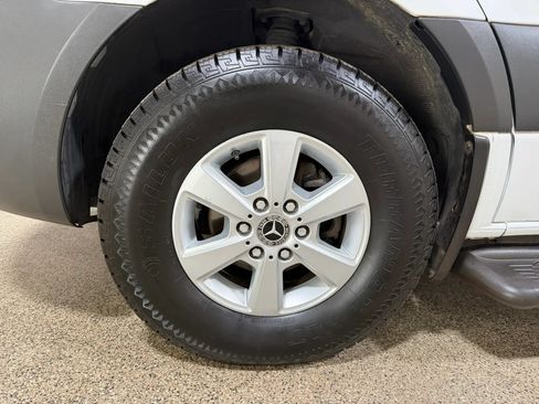 Used 2019 Mercedes-Benz Sprinter 2500 image 56