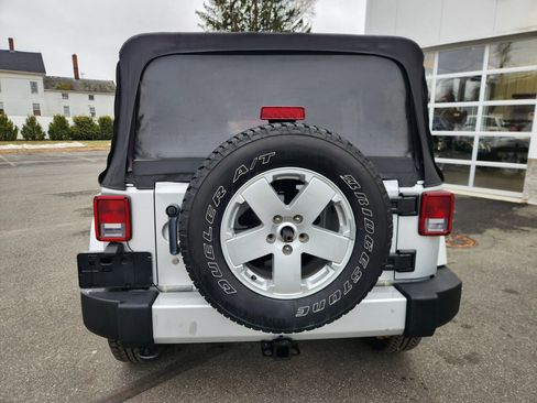 Used 2012 Jeep Wrangler Unlimited Sahara w/ Dual Top Group image 13