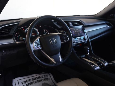 Used 2018 Honda Civic EX-T image 16