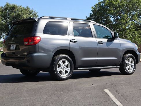 Used 2012 Toyota Sequoia SR5 w/ Premium Pkg AWD/4WD image 5