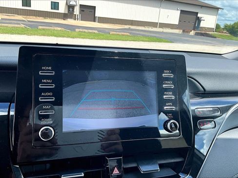 Used 2024 Toyota Camry SE FWD image 29