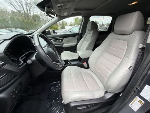 Used 2022 Honda CR-V Touring image 18
