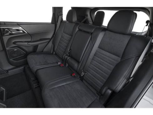 Used 2025 Mitsubishi Outlander SE AWD/4WD image 12