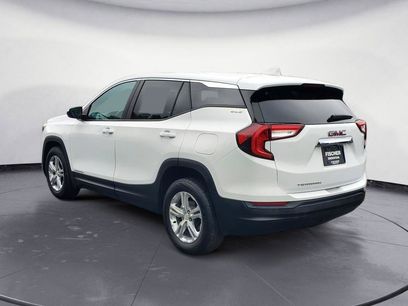 Used 2024 GMC Terrain SLE