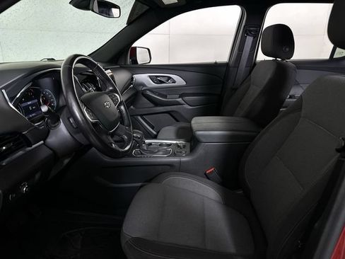 Used 2022 Chevrolet Traverse LT FWD image 20