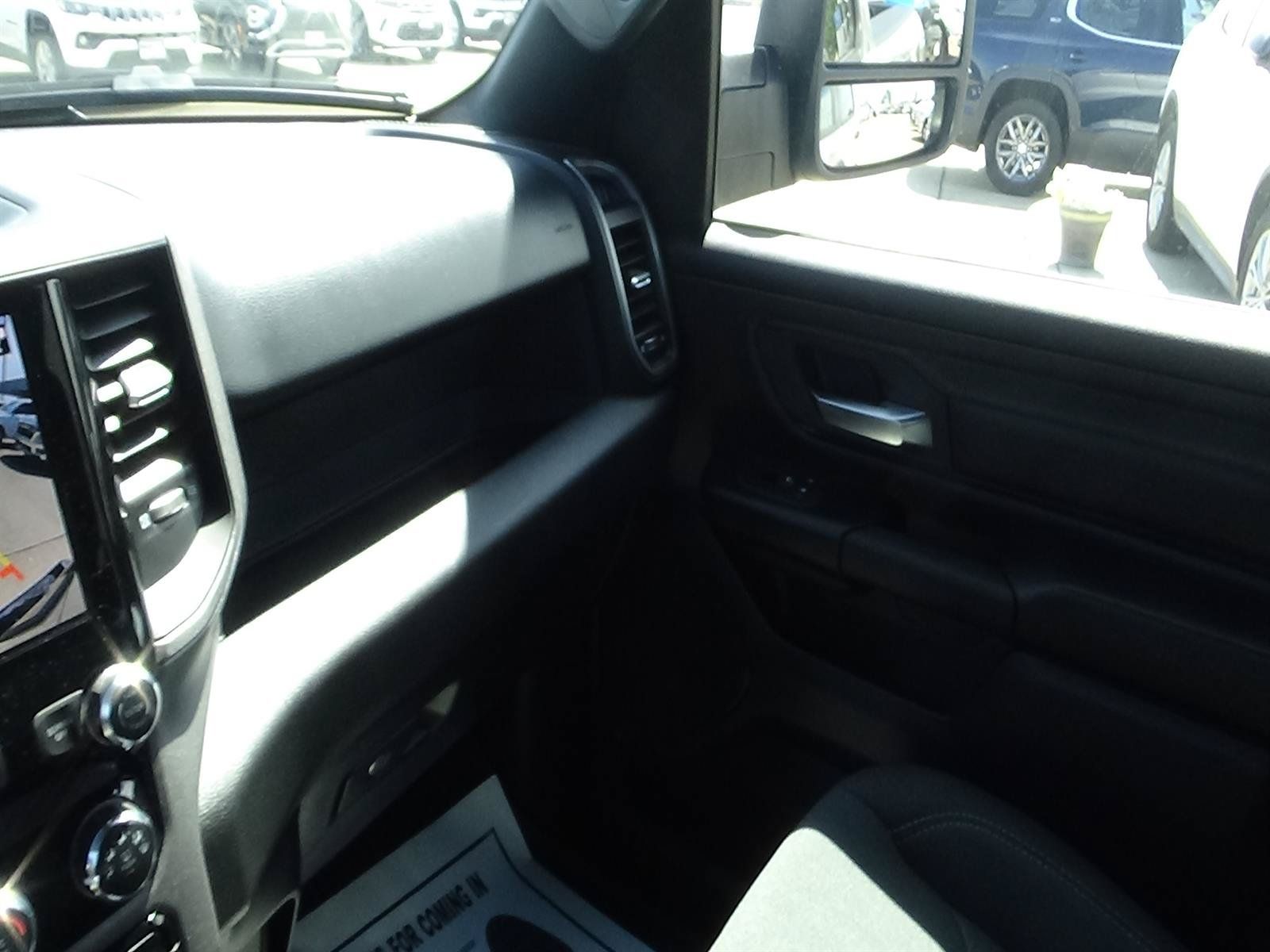 Used 2025 RAM 1500 Tradesman AWD/4WD image 30