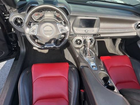 Used 2022 Chevrolet Camaro LT image 8