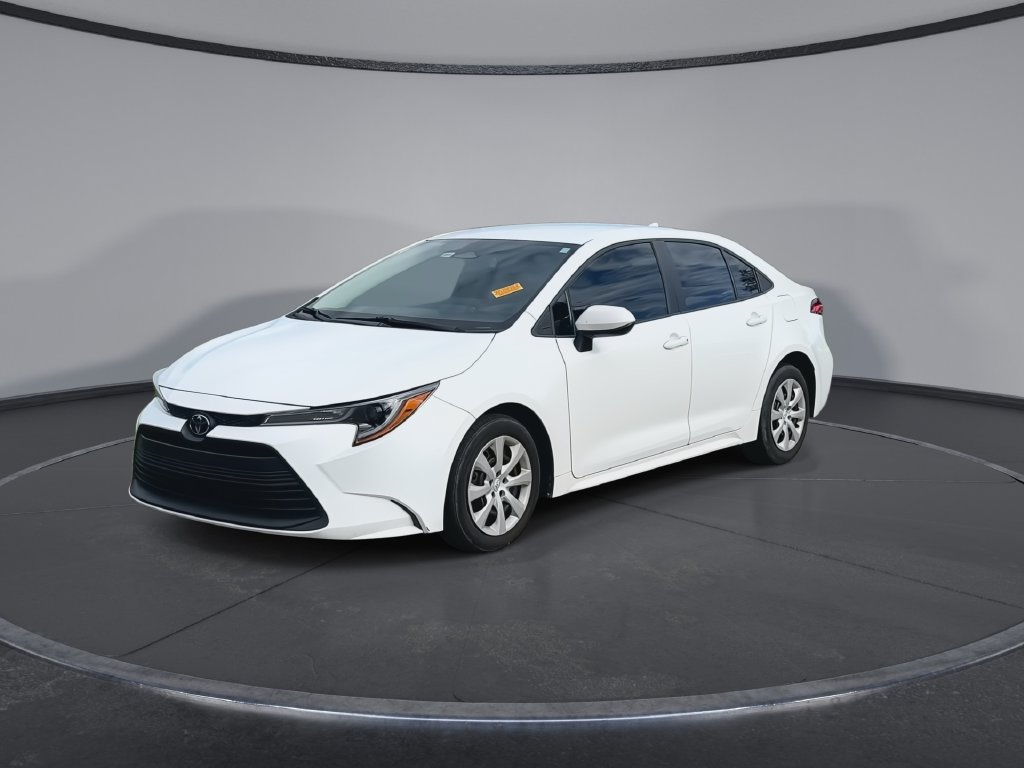Used 2024 Toyota Corolla LE FWD image 4