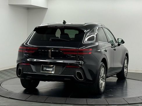 Used 2025 Genesis GV70 2.5T w/ Select Package image 6