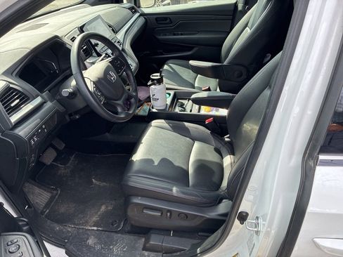 Used 2023 Honda Odyssey Sport image 12