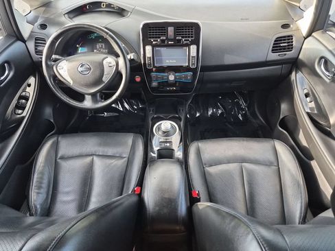 Used 2015 Nissan Leaf SL w/ Premium Package FWD image 27